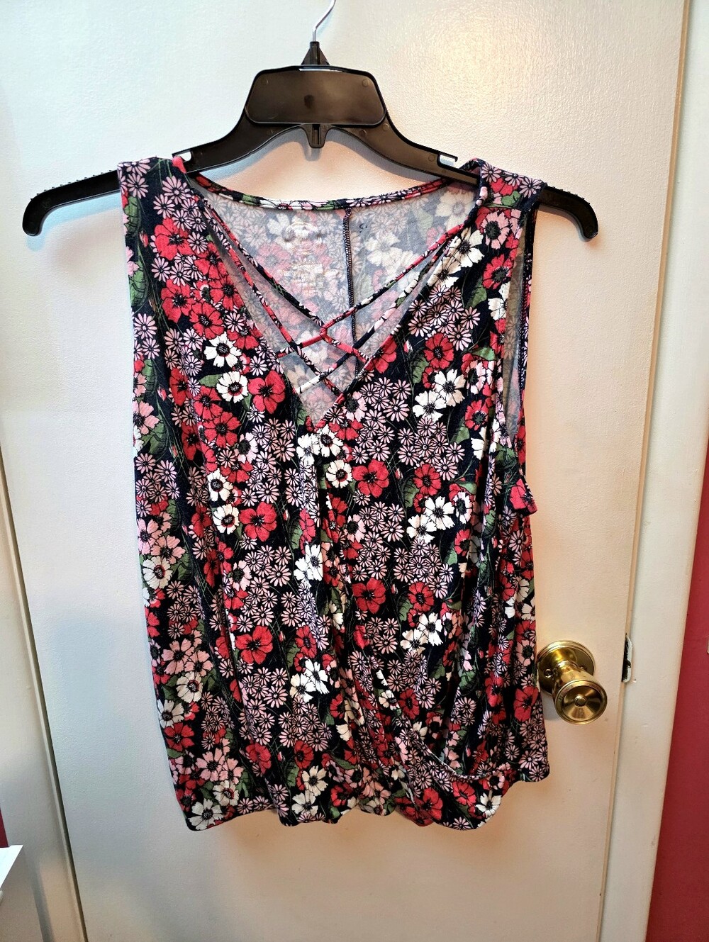 Maurices Sleeveless Floral Top 1X